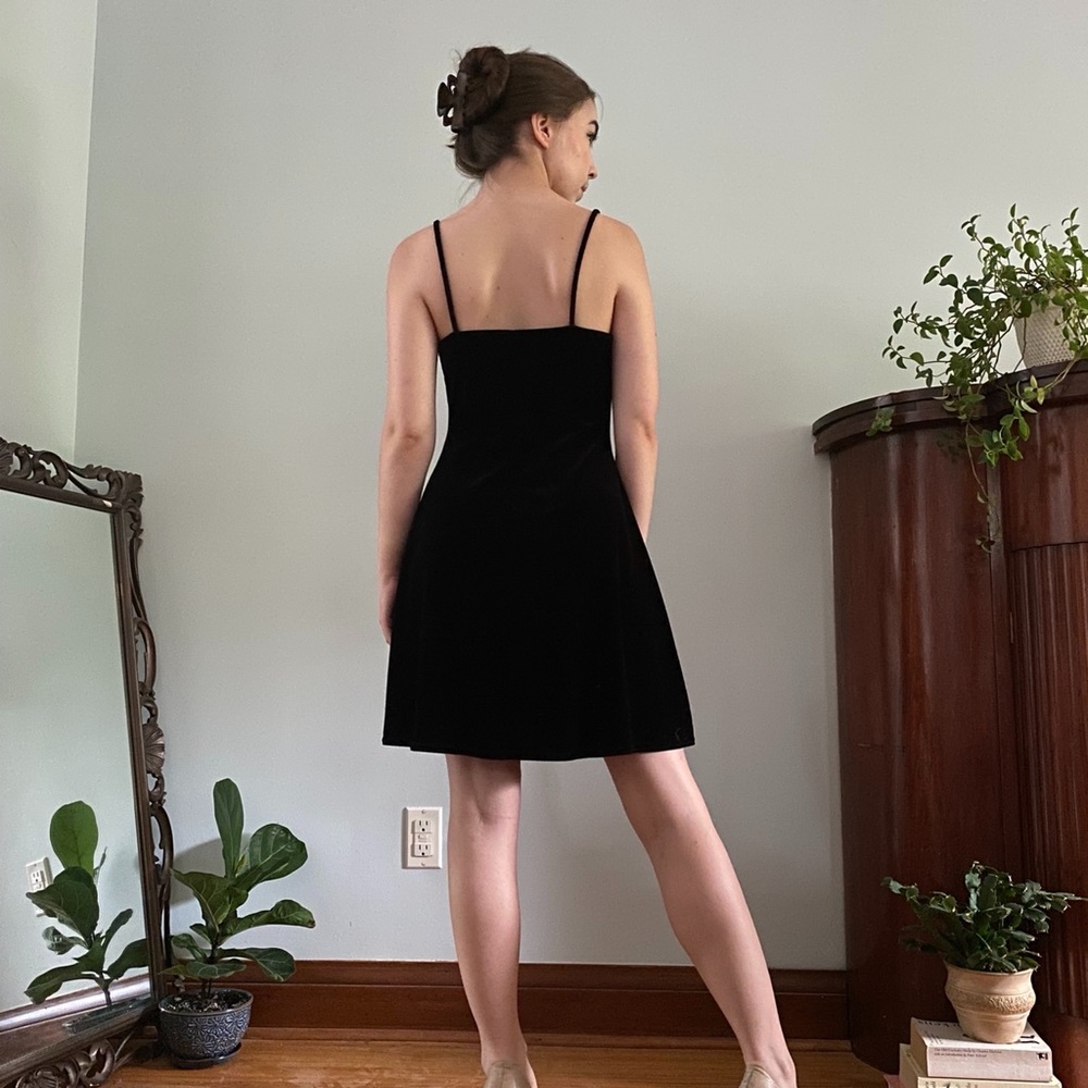 BLACK VELVET DRESS - Picture 3 of 8
